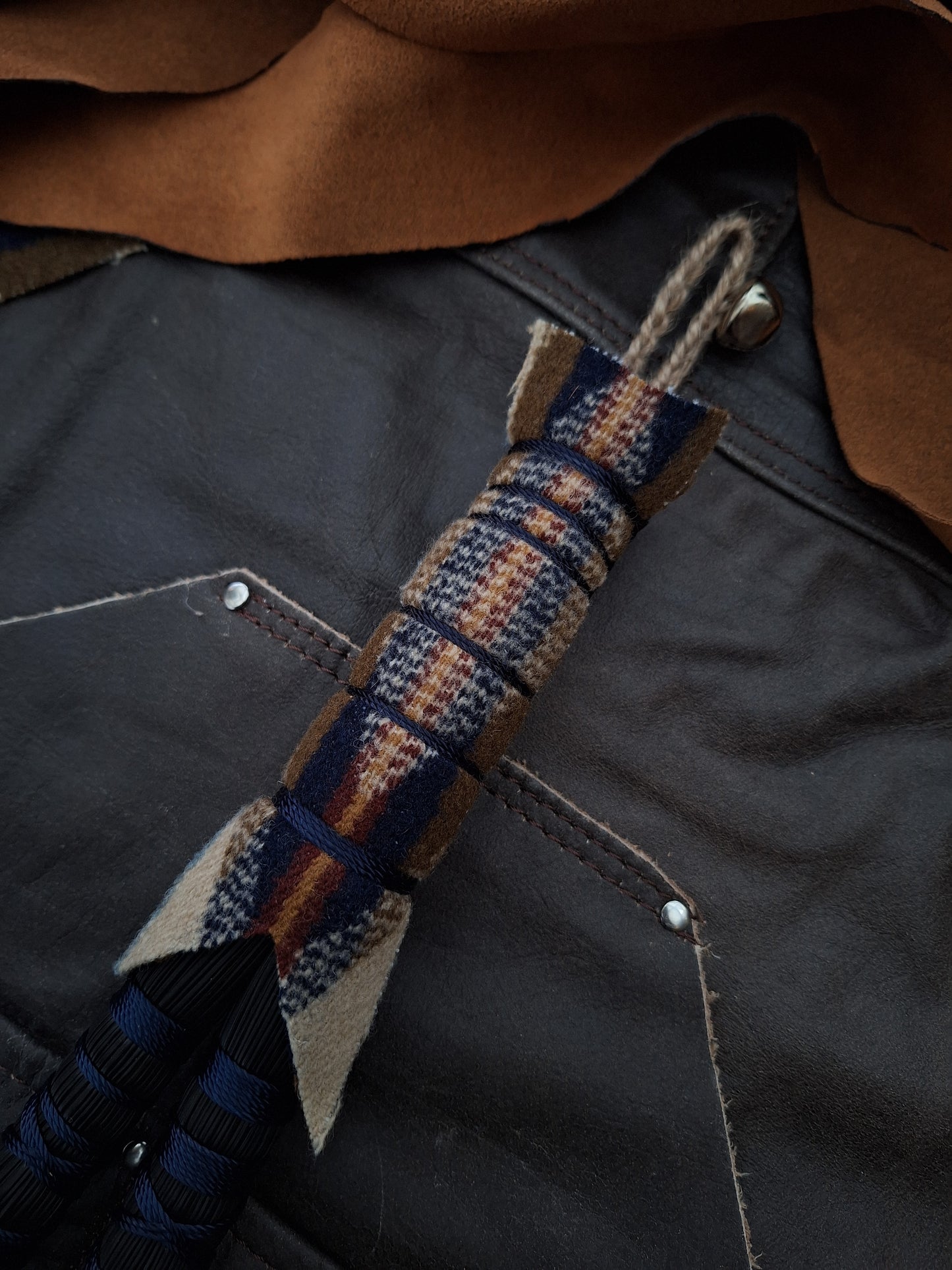 "Elona" - Hawk Tail Hand Whisk