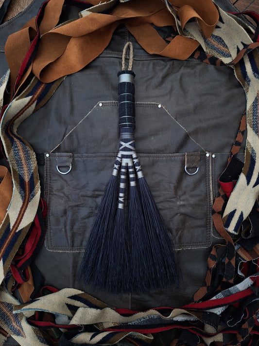 "Victrik" - Hawk Tail Hand Whisk