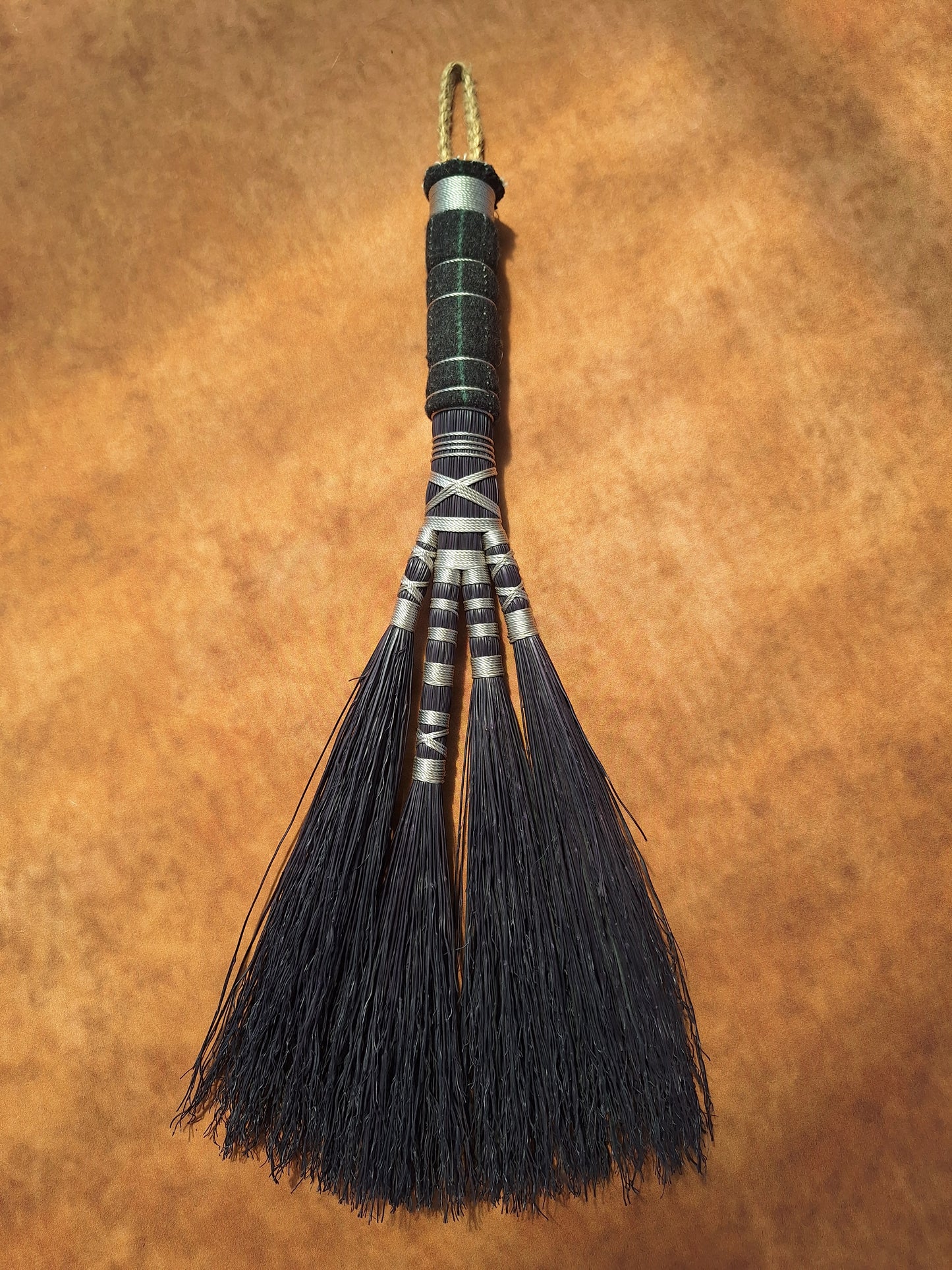 "Victrick" - Hawk Tail Hand Whisk