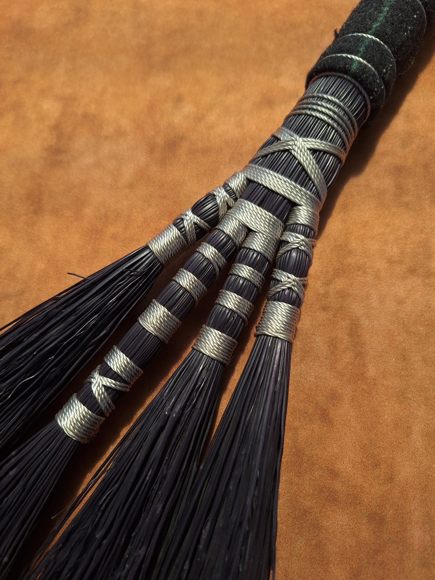 "Victrick" - Hawk Tail Hand Whisk