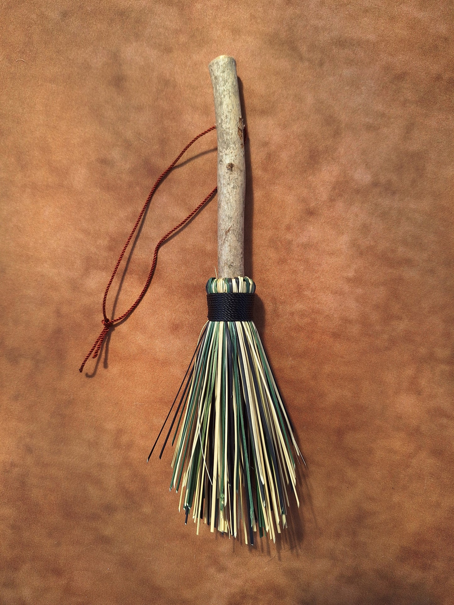 "Nyxy" - Small Besom